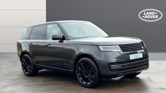 Land Rover Range Rover 3.0 D300 Edition 4dr Auto Diesel Estate - Image 1